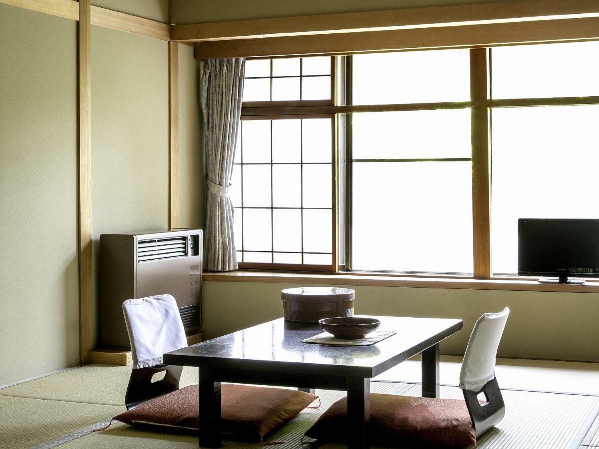 Ryokan Warabino Takayama  Exterior photo